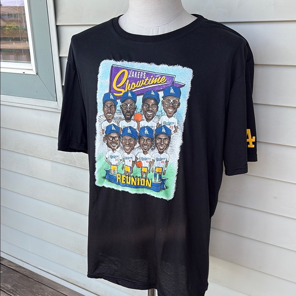 LA Lakers Showtime LA Dodgers Reunion Graphic T-Shirt.  XL. Great condition.